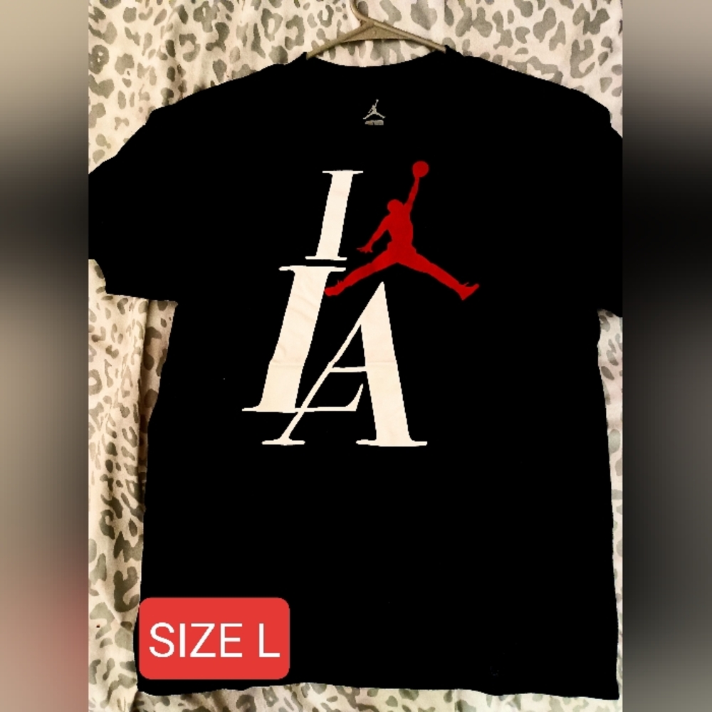 Size L Black Jordan TShirt